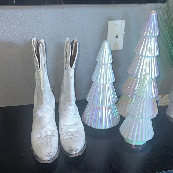 SHYANNE WOMEN'S BLANCA WESTERN BOOTS - ROUND TOE size 8.5 - Picture 1 of 9